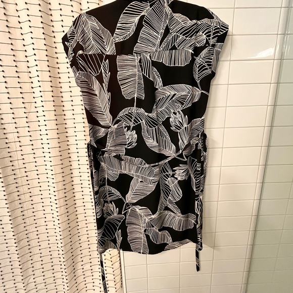 Express Summer Dress - Picture 3 of 4